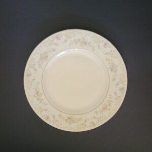 Royal Doulton The Romance Salad Plates Diana Collection 8 1/4